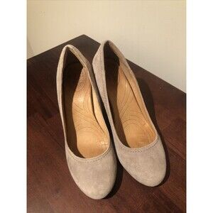 Clarks Women’s Gray Suede Wedges Size 7.5